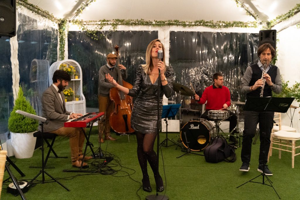 Cata comentada de Txema Gotxi y actuación de Twin Room