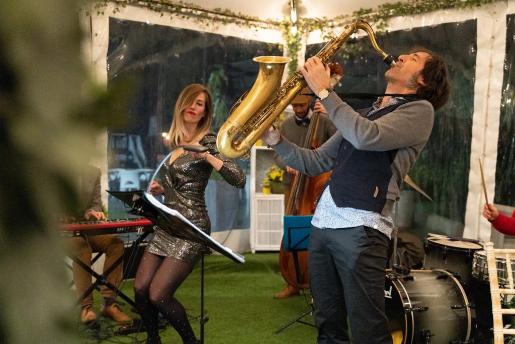 Cata comentada de Txema Gotxi y actuación de Twin Room